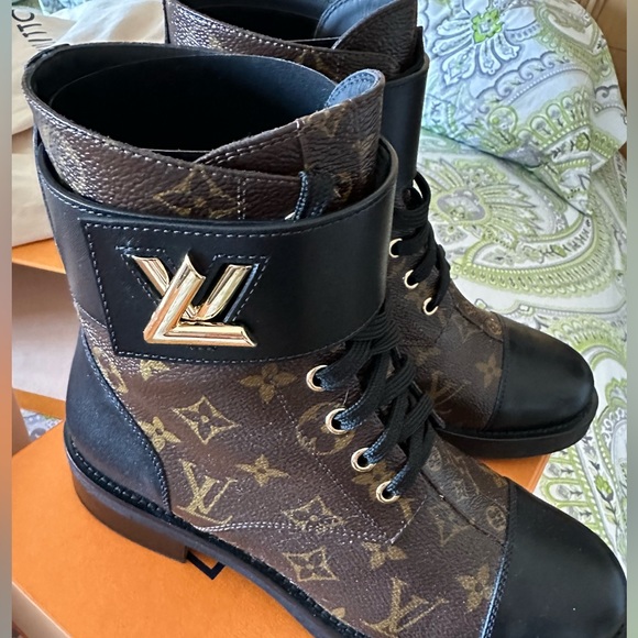 Louis Vuitton Boots size 38 - Picture 1 of 5